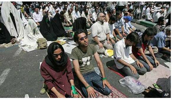 پشتپرده بیانیه تروریستی میرحسین موسوی/ چه کسی برای سران فتنه بیانیه مینویسد؟