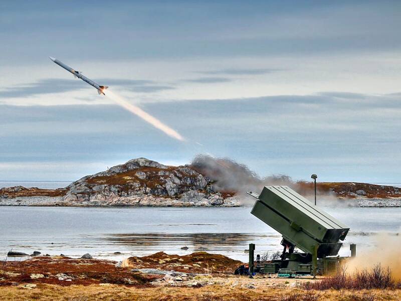 نابودی جنگندههای روسی در پایگاه هوایی کریمه/ معاون وزیر دفاع امریکا: فعلا به اوکراین F۱۶ نمیدهیم! +نقشه و تصاویر