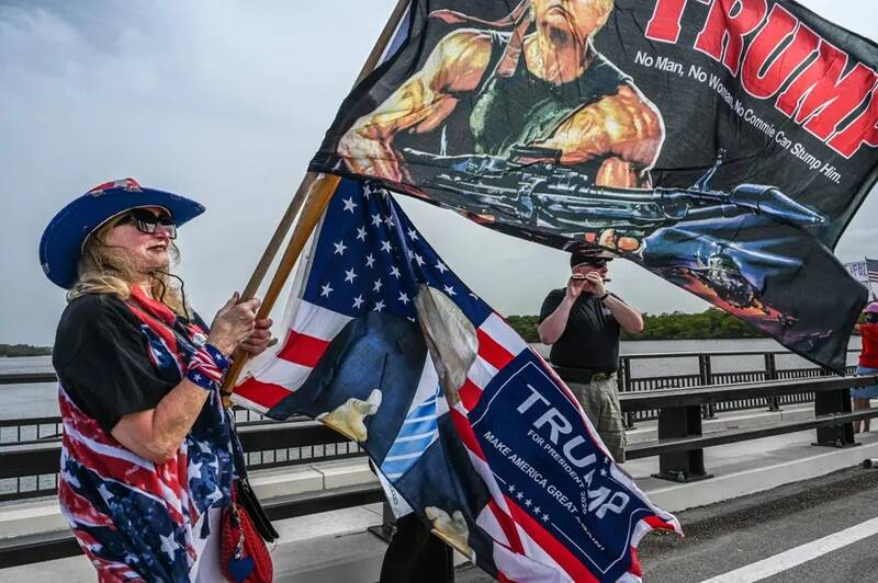 واکنشهای تند جمهوریخواهان علیه هجوم به عمارت ترامپ: افبیای منحل شود!