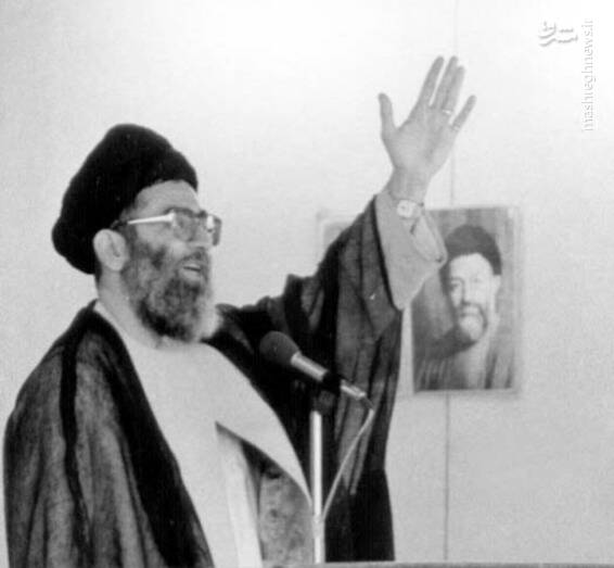 موضع آیت الله خامنه ای درباره فتوای کشتن سلمان رشدی