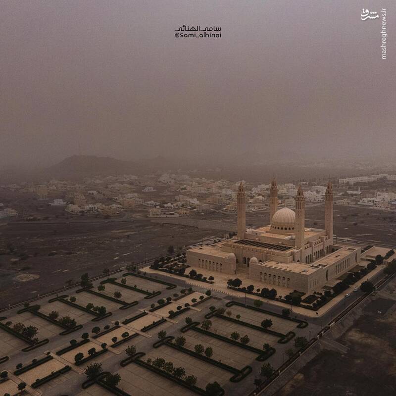 عکس/ گرد و غبار در آسمان عمان