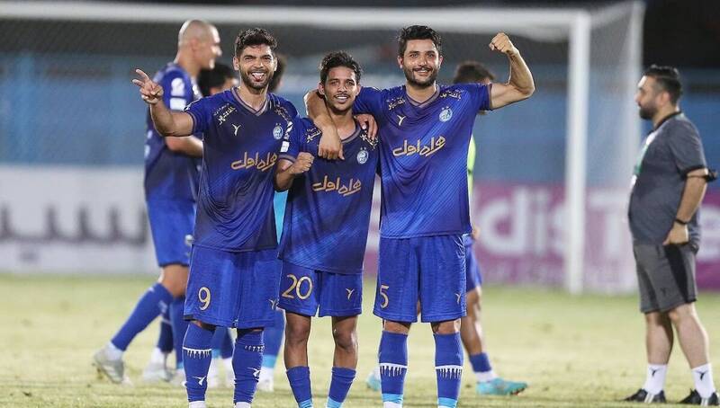 متأسفانه پنالتیهای استقلال دیده نمیشود/ ساپینتو با هوش بالای خودش موجب برد در انزلی شد