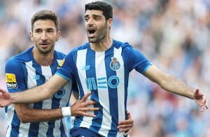 طارمی در لیست برترینهای یوفا/ مهاجم ایران بالاتر از هالند و کین