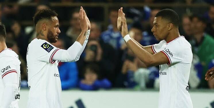 یک رئالی پشت پرده آتش بس در رختکن پاریس