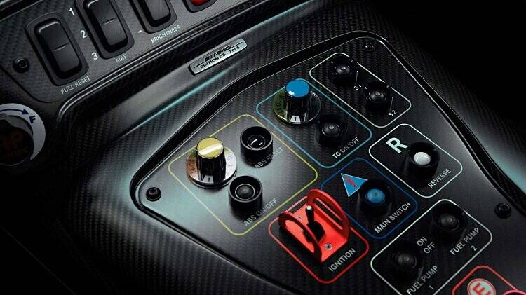 تصاویر بنزی که تنها ۵ دستگاه از آن تولید میشود | جشن ویژه ۵۵ سالگی مرسدس – AMG