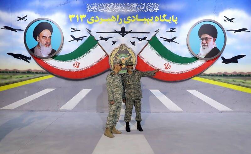 قدرتنمایی پرندههای ایرانی در آسمان / چرا ارتش رزمایش پهپادی برگزار کرد؟ 3