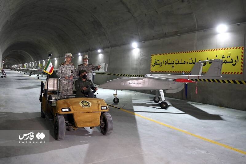 قدرتنمایی پرندههای ایرانی در آسمان / چرا ارتش رزمایش پهپادی برگزار کرد؟ 5