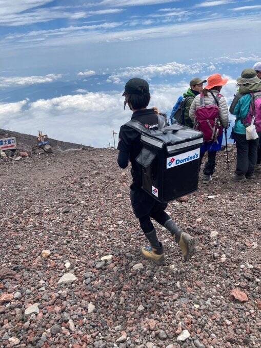 درخواست عجیب یک کوهنورد در ارتفاع ۳۸۰۰ متری +عکس