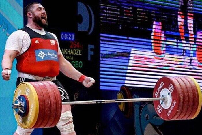 چه رکوردهایی در انتظار تالاخادزه است؟ 2