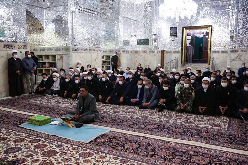 عکس/ غبارروبی مضجع مطهر رضوی با حضور رهبر معظم انقلاب