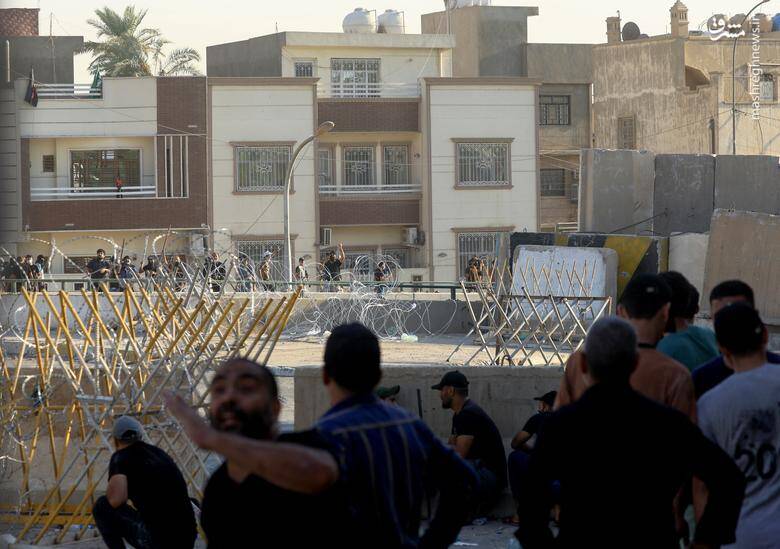 تصاویر جدید از هجوم صدریها به قصر جمهوری