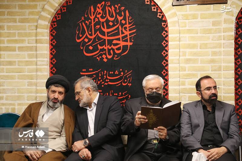 عکس/ حضور چهرهها در مراسم ترحیم آیتالله مصطفوی