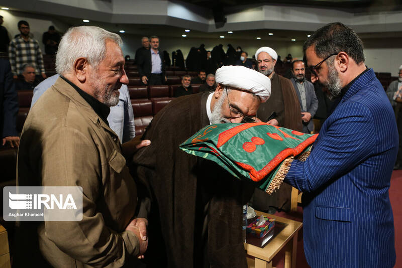 عکس/ دومین سالگرد درگذشت حجتالاسلام حسینیان