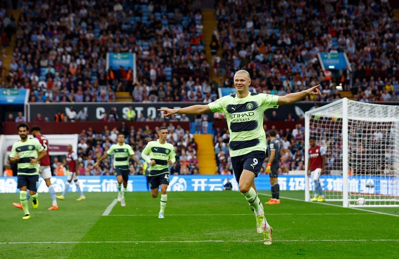 جرارد مقابل گواردیولا ایستاد/ تساوی سیتی در شب اشتباه کمک داور!