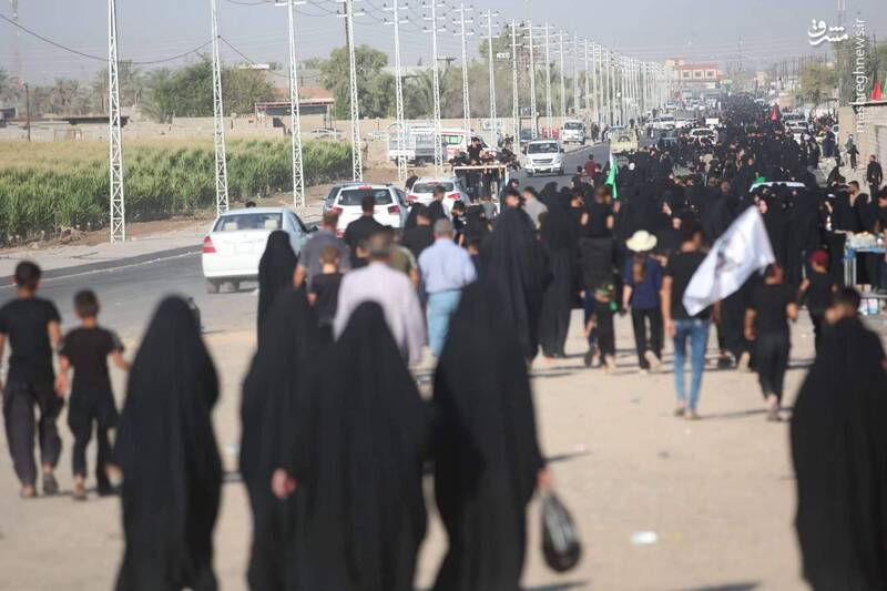 پیاده روی ده ها هزار نفر بسمت مقام امام حسن مجتبی (ع)+ عکس