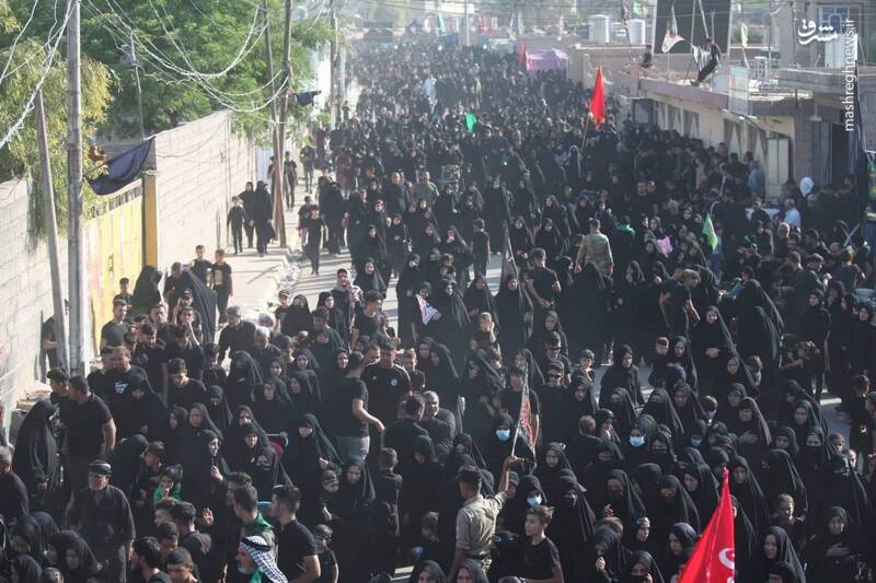 پیاده روی ده ها هزار نفر بسمت مقام امام حسن مجتبی (ع)+ عکس