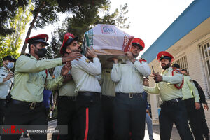 شهرداری ما از قالیباف بهتر بود! / دغدغه فرودگاههای ما "قیمت بلیط" است یا تعداد هواپیما؟