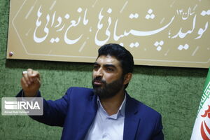 راستینه: تاج به احترام افکار عمومی استعفا بدهد