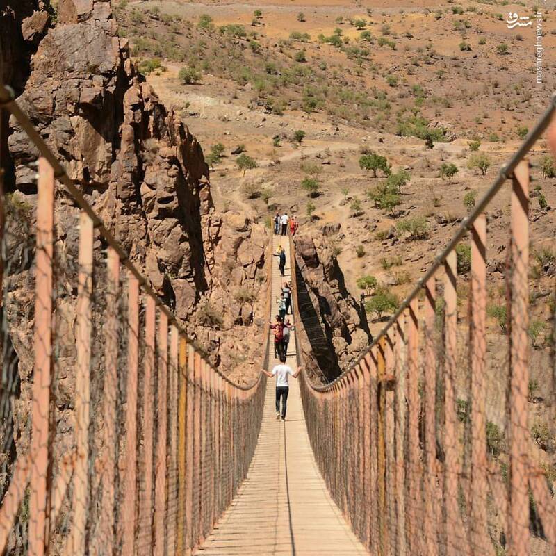 تصاویری دیدنی از پل معلق پیر تقی در اردبیل