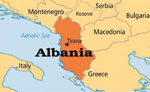 گفت و شنود/ زالزالک! آلبانی