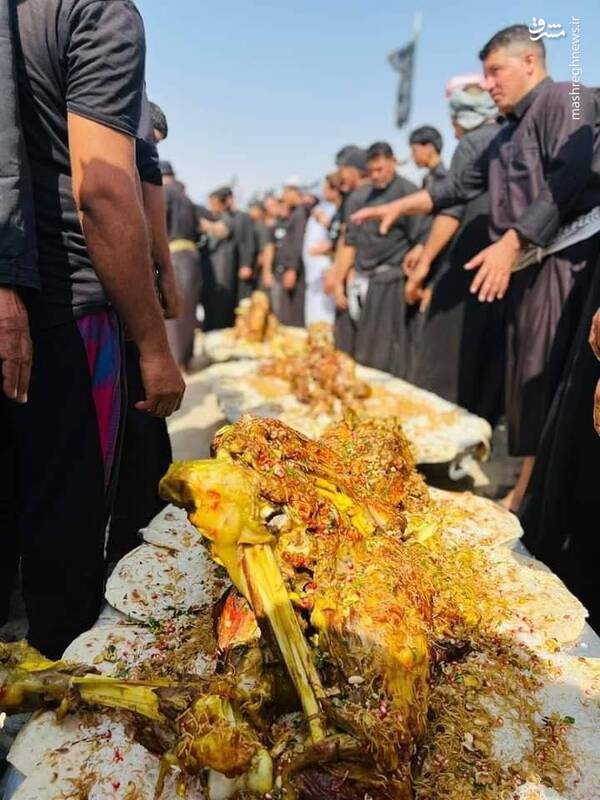 پذیرایی گرم مردم شهر سماوه عراق از زوار اربعین+ عکس