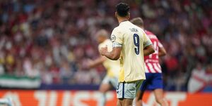 باخت پورتو در دقیقه 101 با اشتباه بزرگ طارمی / هت تریک لواندوفسکی و تحقیر لیورپول