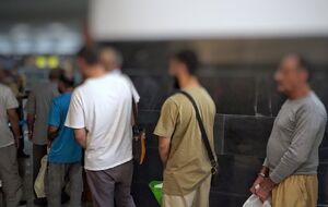 تحویل 19 زندانی ایرانی انتقال یافته از قطر به مقامات قضایی فارس