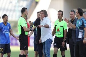 عصبانیت ساپینتو و ضربه به صورت مربی آبیها