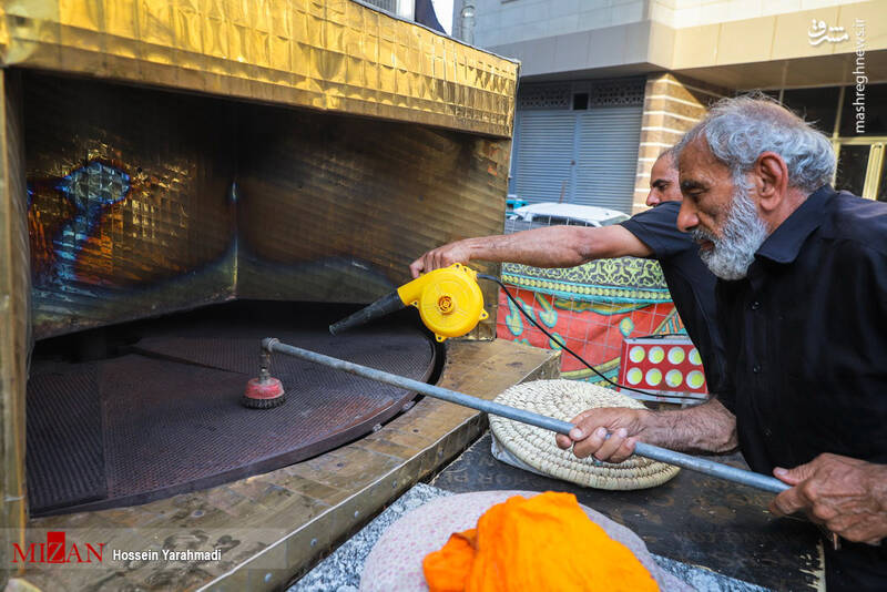 عکس/ پذیرایی از زائران اربعین در مواکب