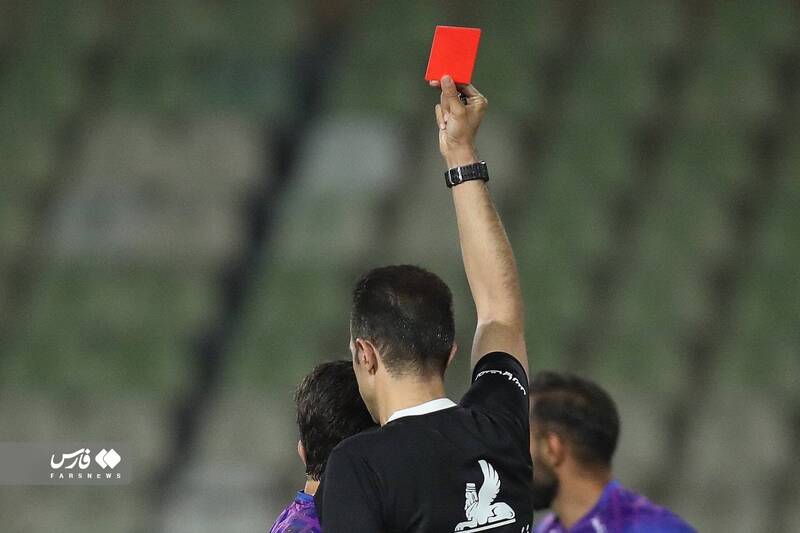 تغییر نتایج نیمی از مسابقات لیگ با اشتباه داوران