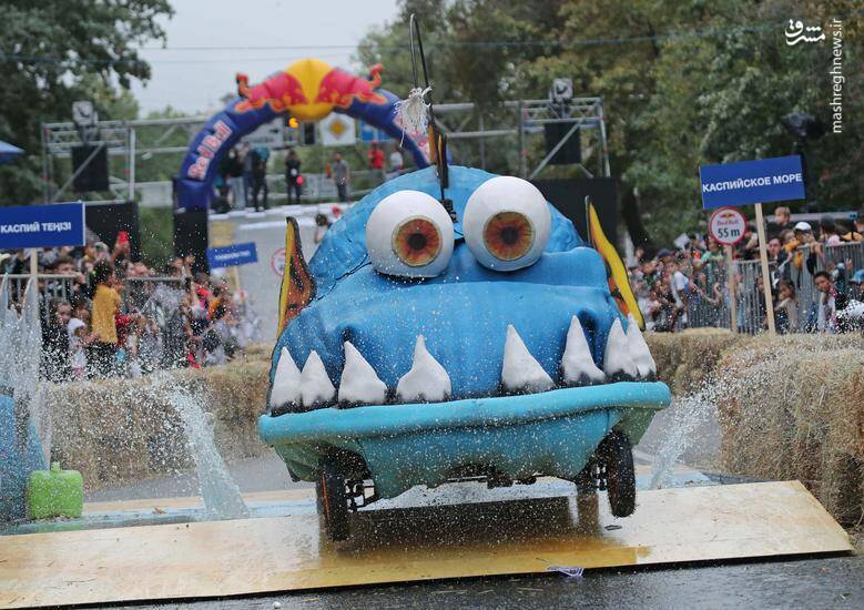 عکس/ مسابقات خودروهای دست ساز بدون موتور