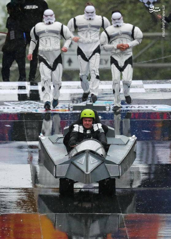 عکس/ مسابقات خودروهای دست ساز بدون موتور