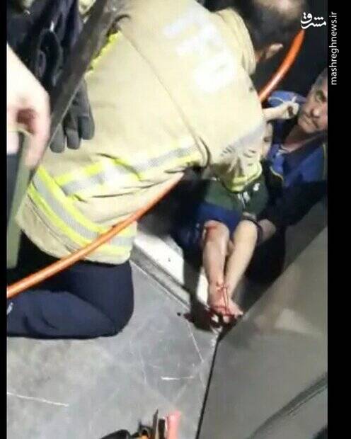 حادثه خطرناک برای یک پسر بچه در کابین آسانسور +عکس