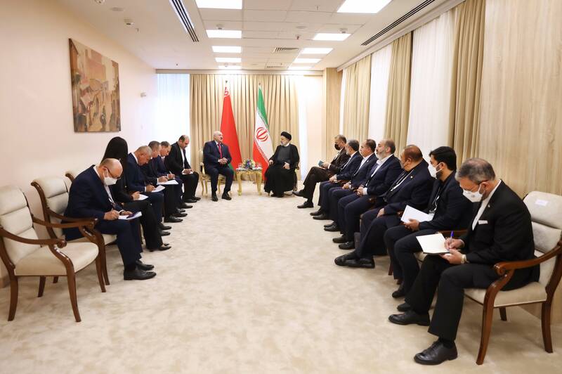 رئیسی: ایران برای صادرات کالا و همکاریهای مشترک با بلاروس آمادگی کامل دارد
