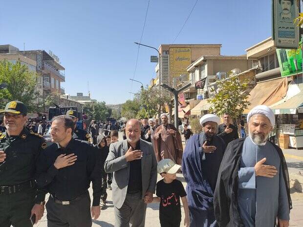سوگواری جاماندگان اربعین در سراسر ایران / صحنه تجلی «انا من حسین» 15