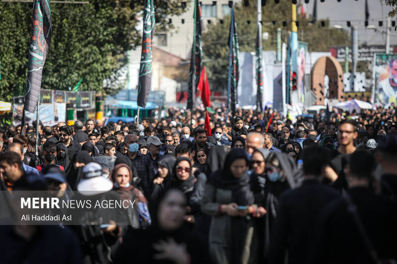 سوگواری جاماندگان اربعین در سراسر ایران / صحنه تجلی «انا من حسین» 19