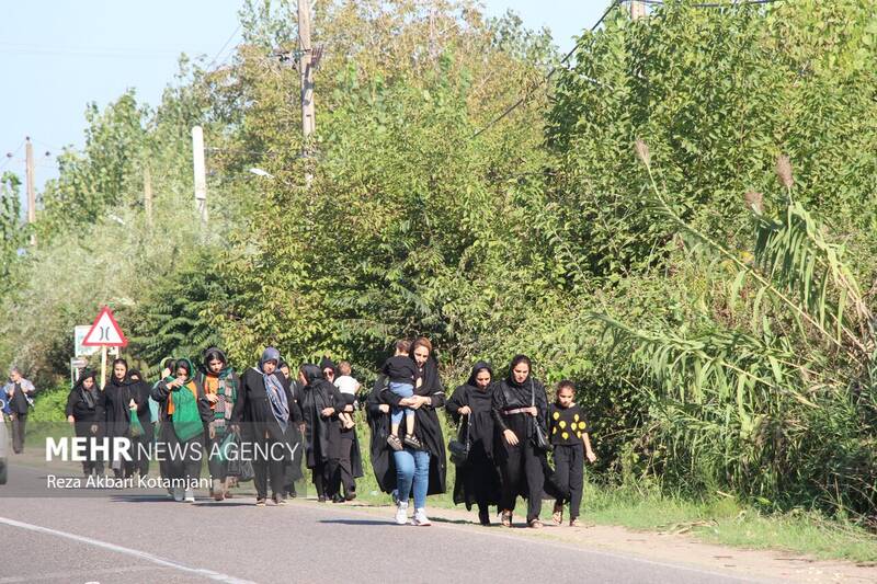 سوگواری جاماندگان اربعین در سراسر ایران / صحنه تجلی «انا من حسین» 24