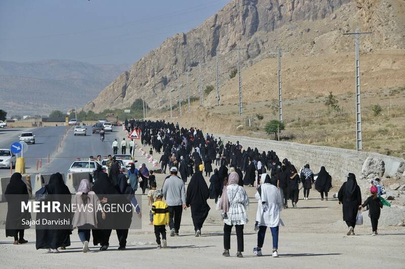 سوگواری جاماندگان اربعین در سراسر ایران/صحنه تجلی «انا من حسین» 