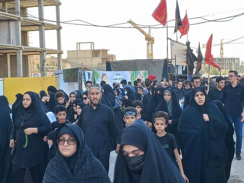 پیادهروی جاماندگان اربعین در بینالحرمین قم +فیلم و عکس