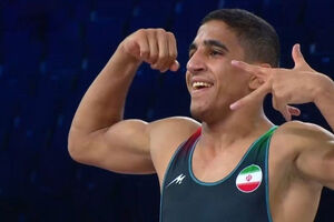 ببینید | رحمانِ بی رحم طلایی شد/ تولد ستاره جدید کشتی ایران در بلگراد