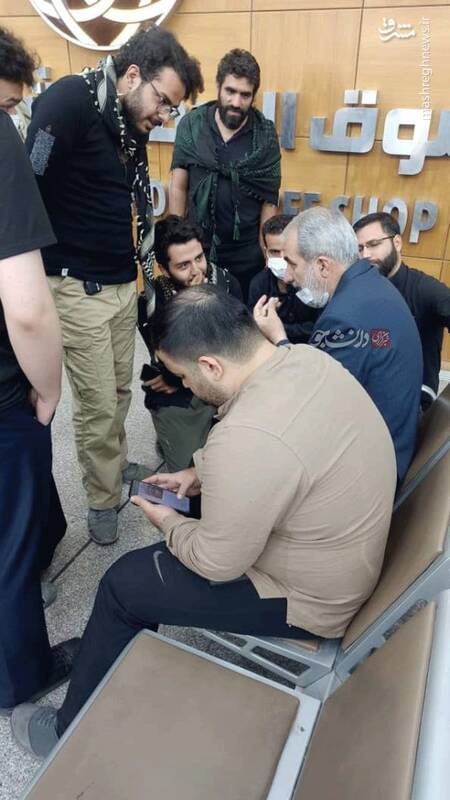 تاخیر ۱۵ساعته پرواز نجف-تهران و درگیری مسافران + فیلم