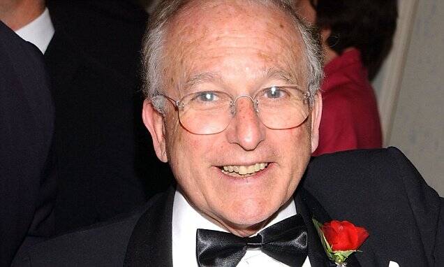 همه مردان پادشاه جدید/ راز وجود حلقه تبهکار پیرامون چارلز چیست؟ +تصاویر