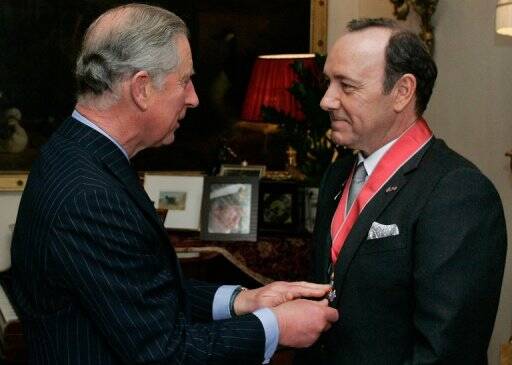 همه مردان پادشاه جدید/ راز وجود حلقه تبهکار پیرامون چارلز چیست؟ +تصاویر