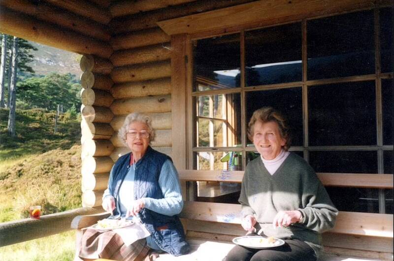 همه مردان پادشاه جدید/ راز وجود حلقه تبهکار پیرامون چارلز چیست؟ +تصاویر