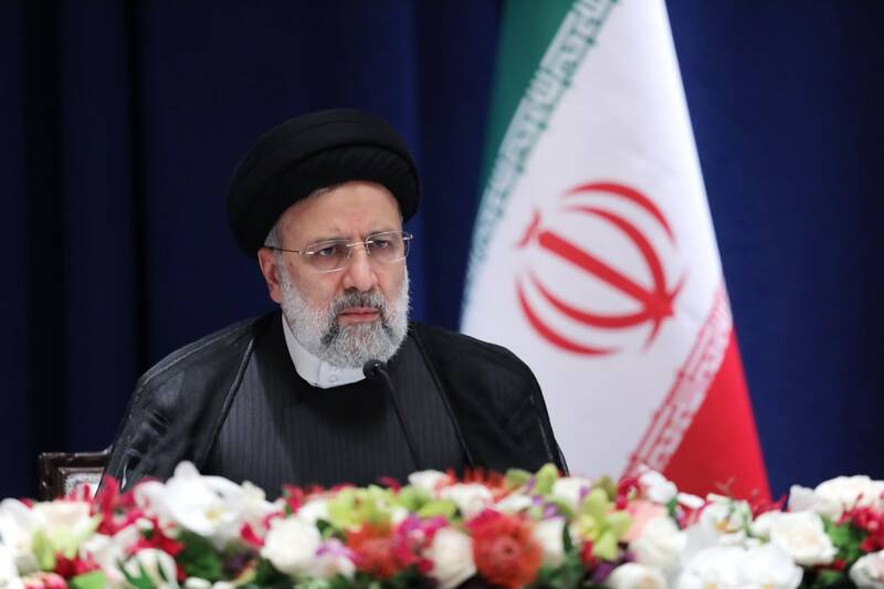 آمریکا قهرمان مبارزه با تروریسم را ترور کرد/ برخی کشورهای غربی مأمن تروریستها شده است