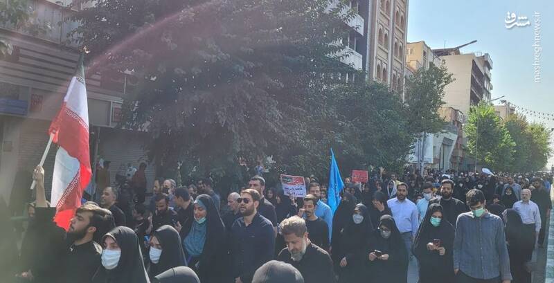 راهپیمایی مردم تهران در محکومیت اقدامات اغتشاشگران/ قدردانی ملت ایران از نیروی انتظامی +عکس و فیلم