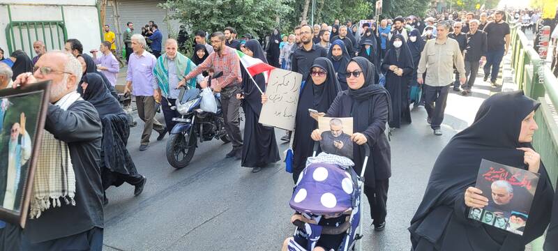 راهپیمایی مردم تهران در محکومیت اقدامات اغتشاشگران/ قدردانی ملت ایران از نیروی انتظامی +عکس و فیلم