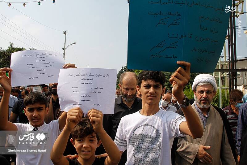 عکس/ راهپیمایی مردم نوشهر بر علیه آشوب و اغتشاش