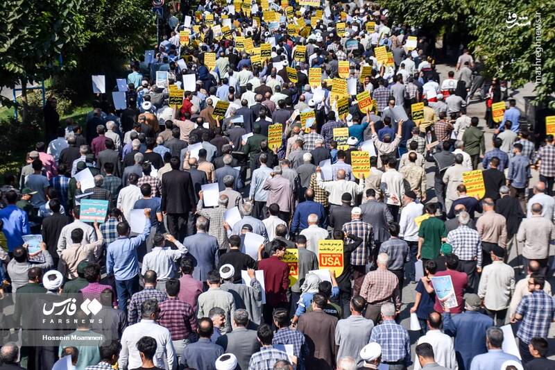 عکس/ حضور گسترده مردم بجنورد علیه اغتشاشات