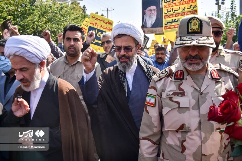 عکس/ حضور گسترده مردم بجنورد علیه اغتشاشات